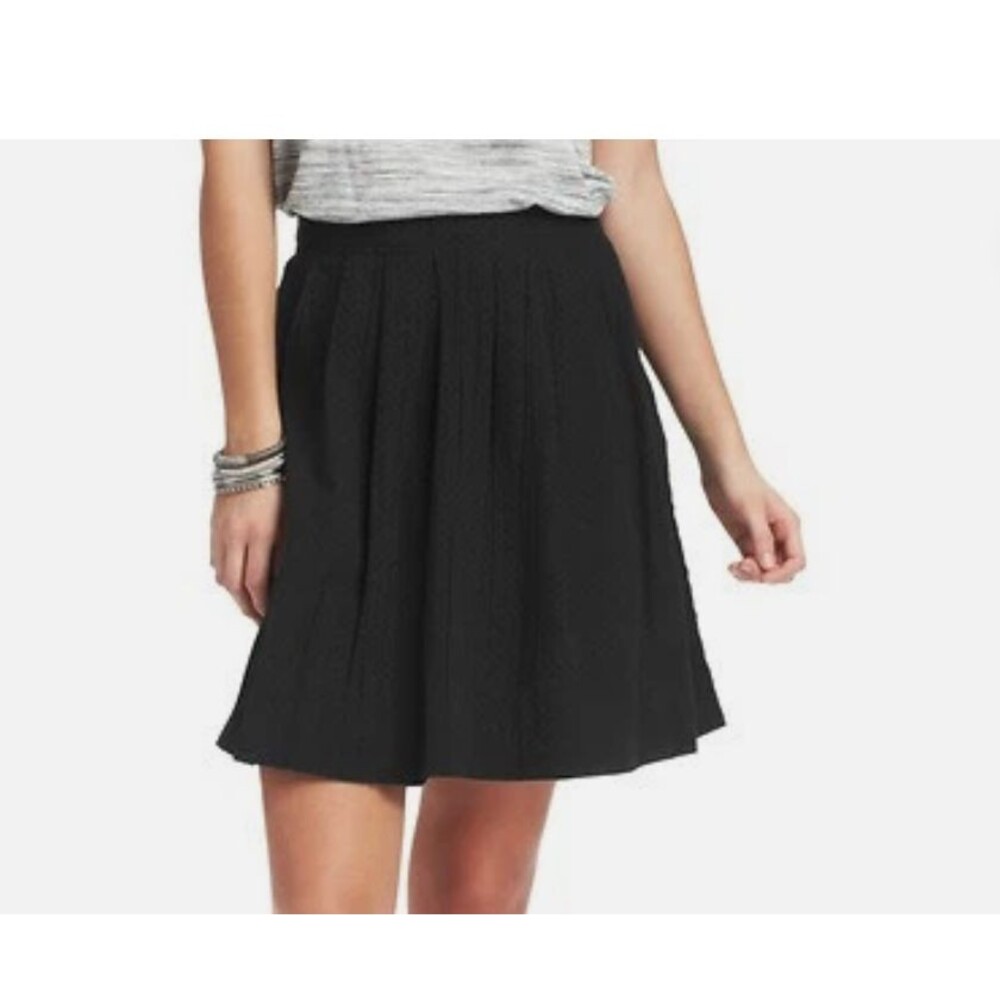 NWT LOFT Summer Stroll Swiss Dot Cotton Pleated Skirt Black 0P Petite Lined